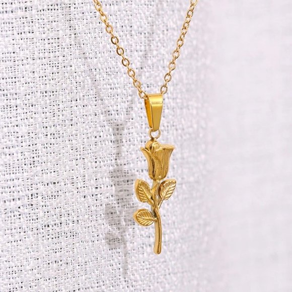 New 18K Gold Plated Rose Flower Leaf Necklace - Picture 5 of 7